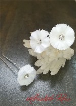 Фуркет за сватбена прическа с бели цветя Carnation - 4 броя